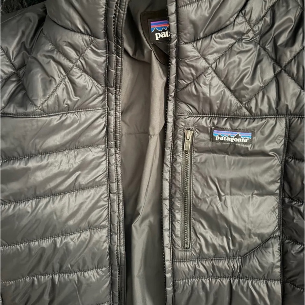 Patagonia Black Quilted Long Puffer Jacket - Picture 3 of 7